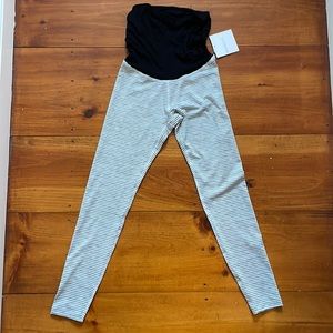 NWT Beyond the Bump striped maternity yoga leggings in size Medium